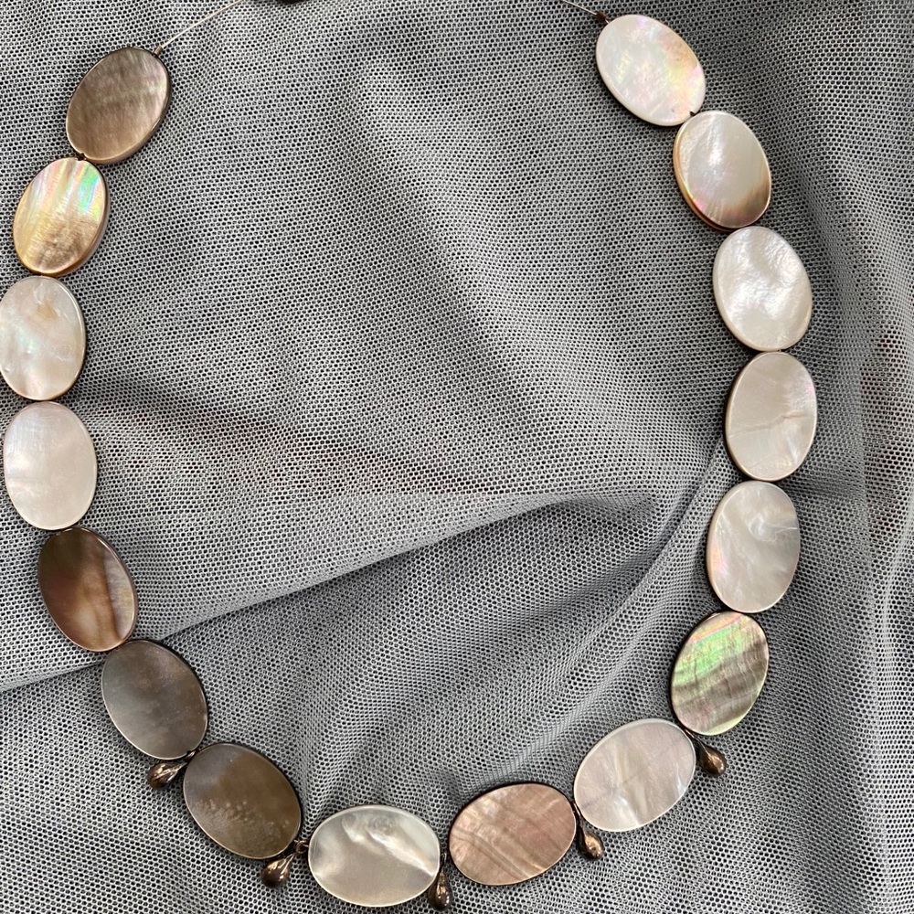 Handmade in California flat Pearly neckless